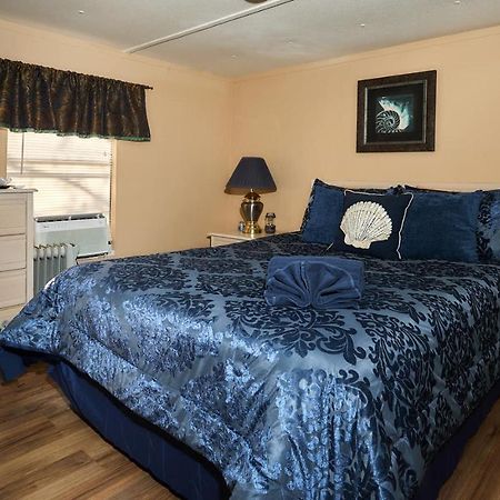 Room In Bb - Pleasant Days Bb Tropical Master Suite Homosassa Εξωτερικό φωτογραφία
