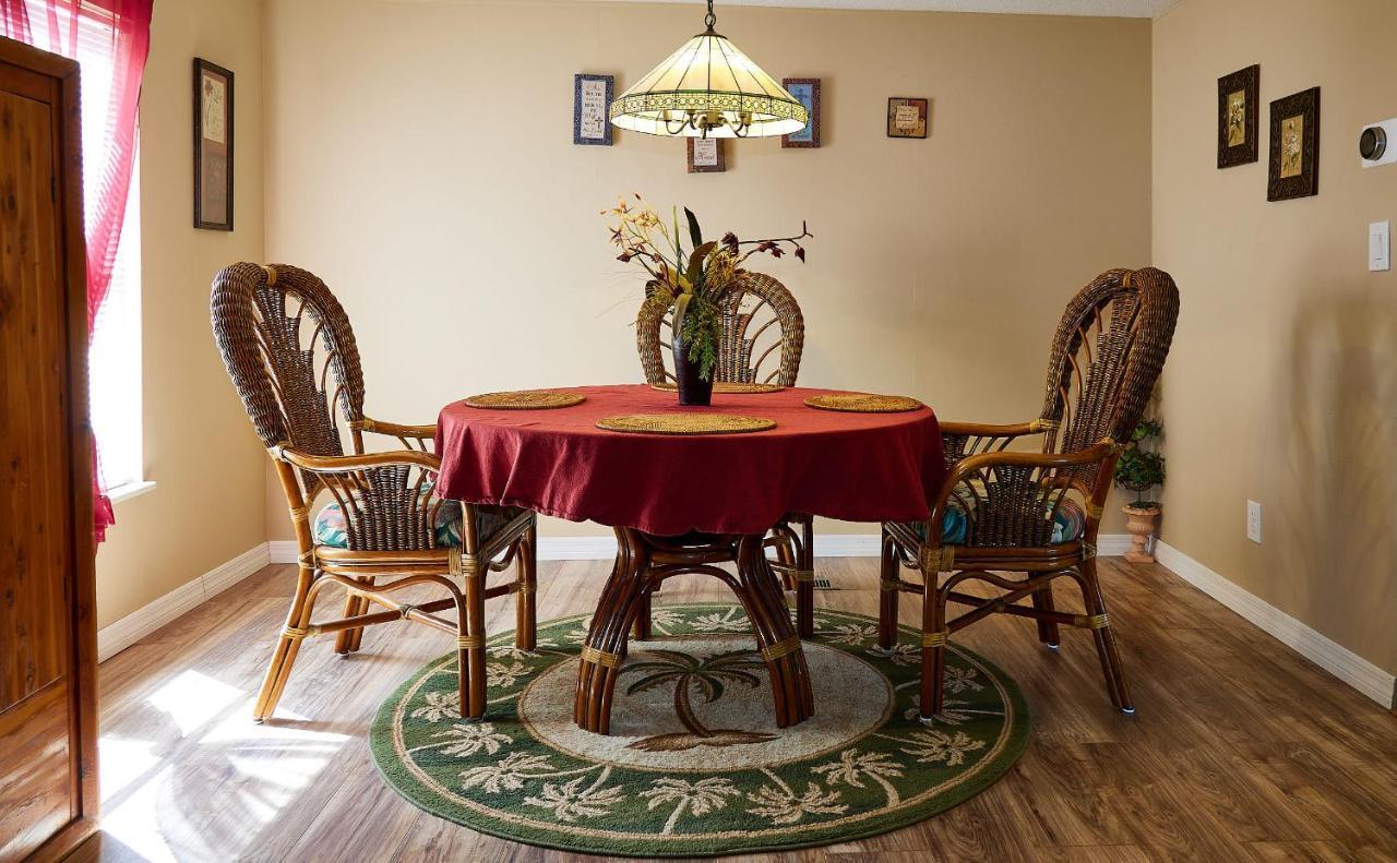 Room In Bb - Pleasant Days Bb Tropical Master Suite Homosassa Εξωτερικό φωτογραφία