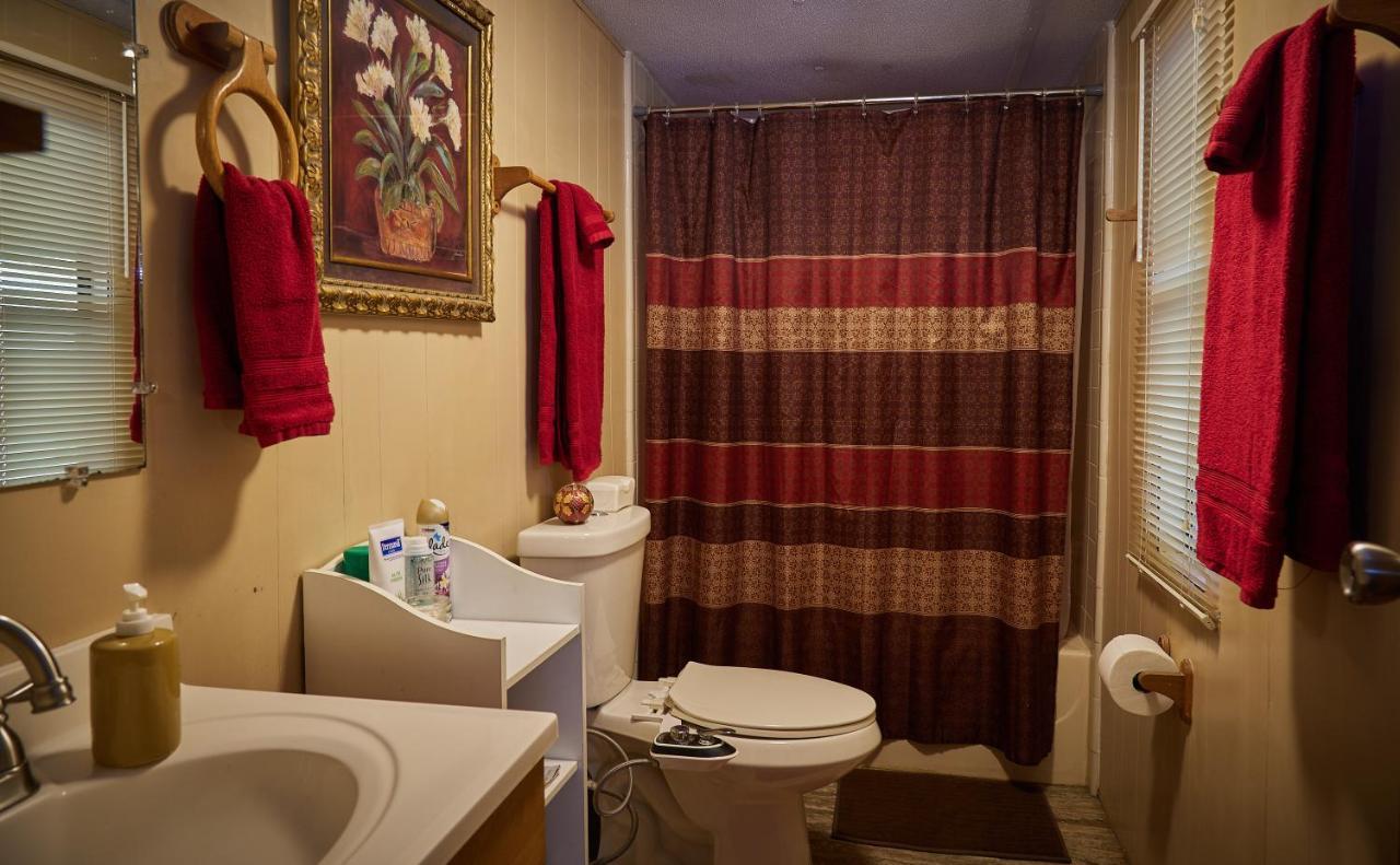 Room In Bb - Pleasant Days Bb Tropical Master Suite Homosassa Εξωτερικό φωτογραφία